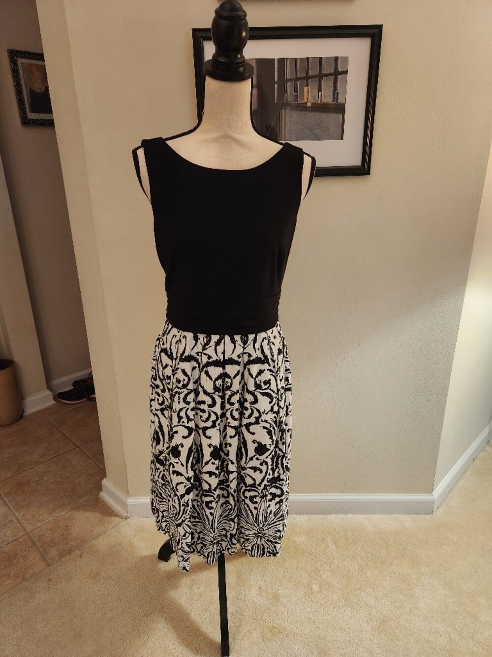 Lauren Ralph Lauren Fit & Flare Dress Size 6 Black White A-Line